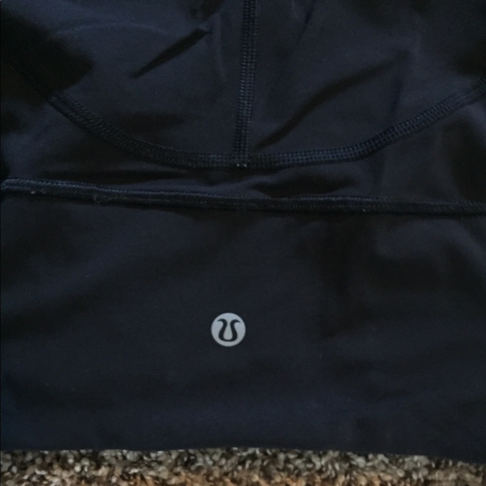 Lululemon pocket crop